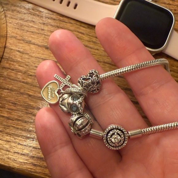 Pandora Silver Charm Bracelet with Pandora Charms 7.5 price is firm!!!! - Picture 10 of 11
